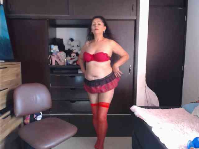 MeganTaylor777 webcam