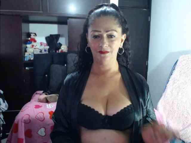 MeganTaylor777 webcam