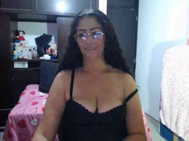 MeganTaylor777 webcam