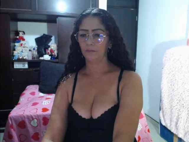 MeganTaylor777 webcam