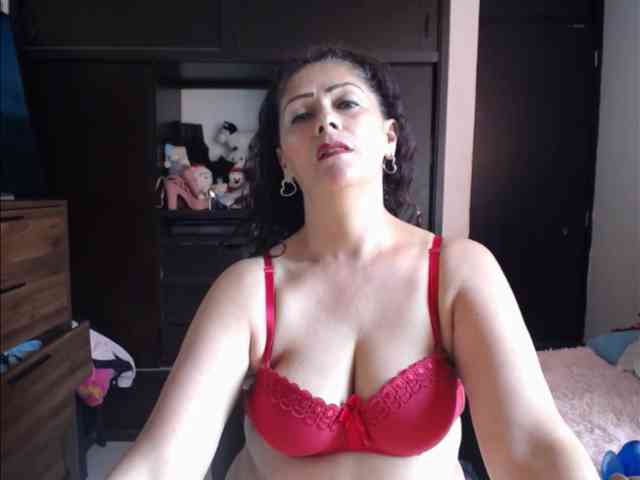 MeganTaylor777 webcam