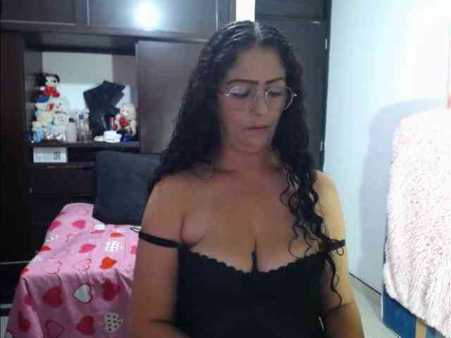 MeganTaylor777 webcam