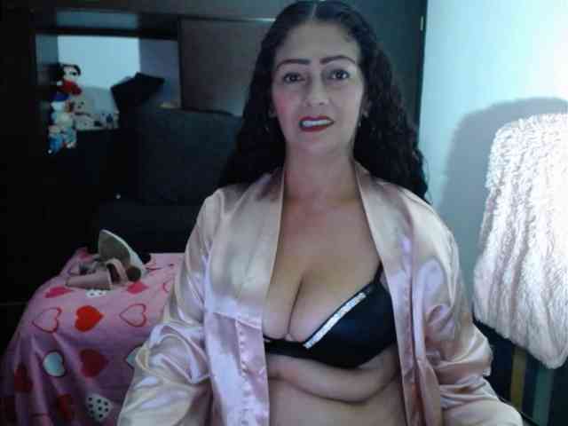 MeganTaylor777 webcam