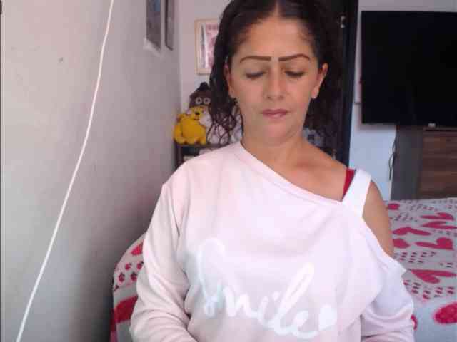 MeganTaylor777 webcam