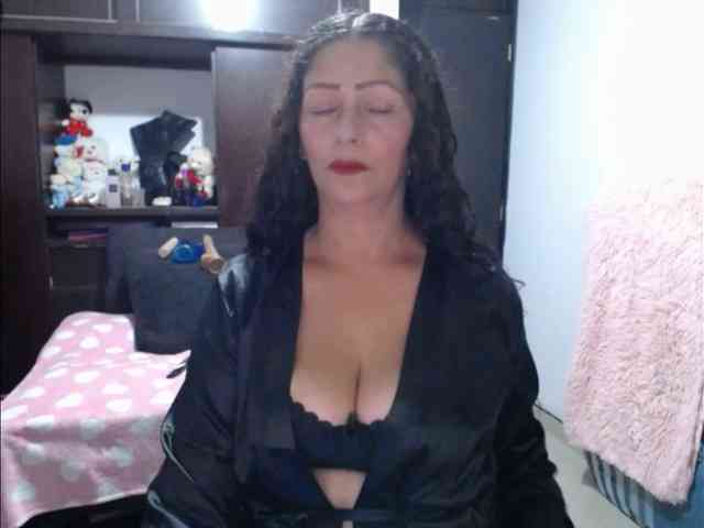 MeganTaylor777 webcam