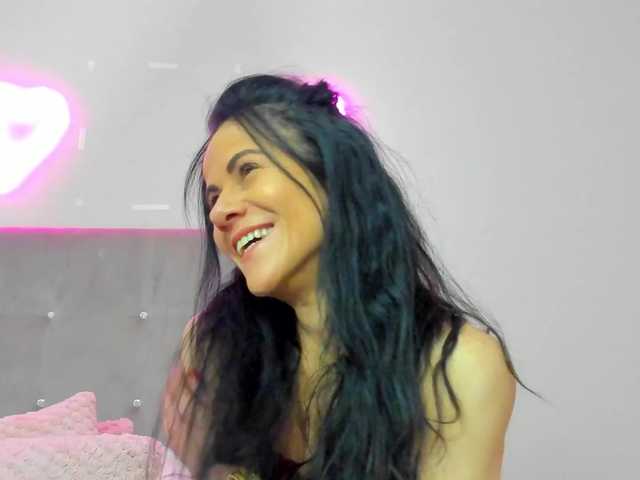 brianaflynt Live Cam on BongaCams