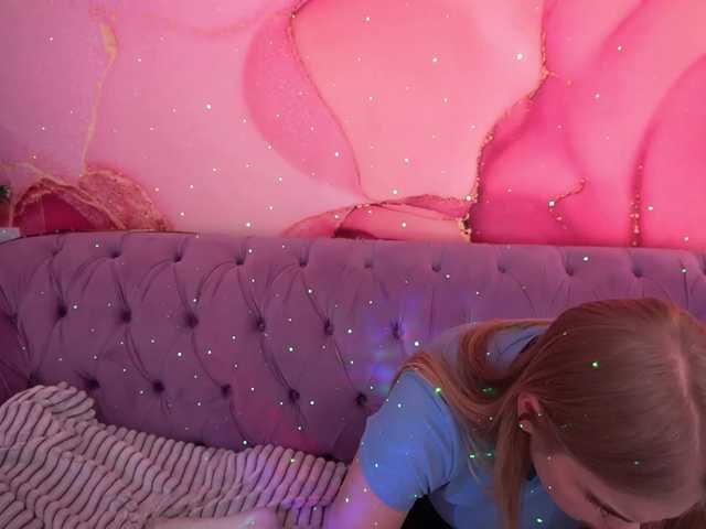 AlinaLemon's BongaCams show and profile