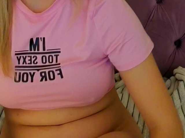 AlinaLemon's BongaCams show and profile