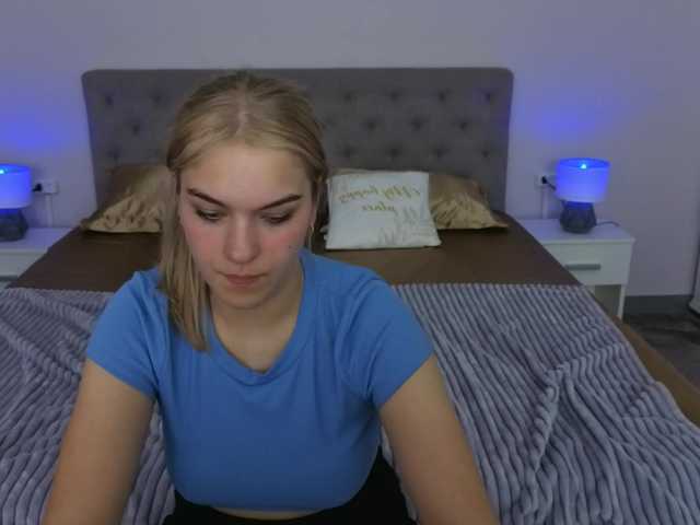 AlinaLemon's BongaCams show and profile