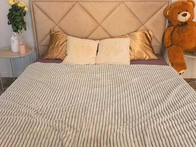 AlinaLemon's BongaCams show and profile