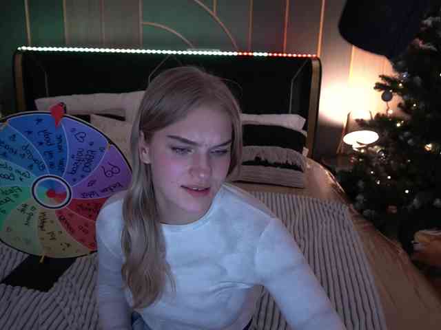 AlinaLemon AlinaLemon