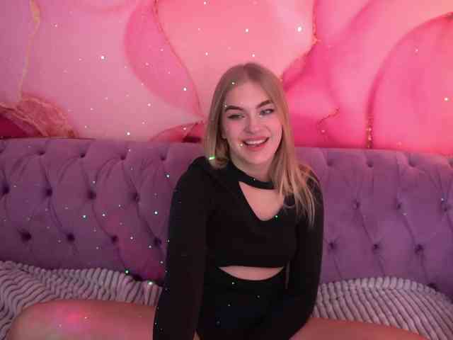 AlinaLemon Live Webcam on BongaCams