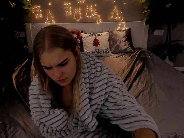 AlinaLemon AlinaLemon