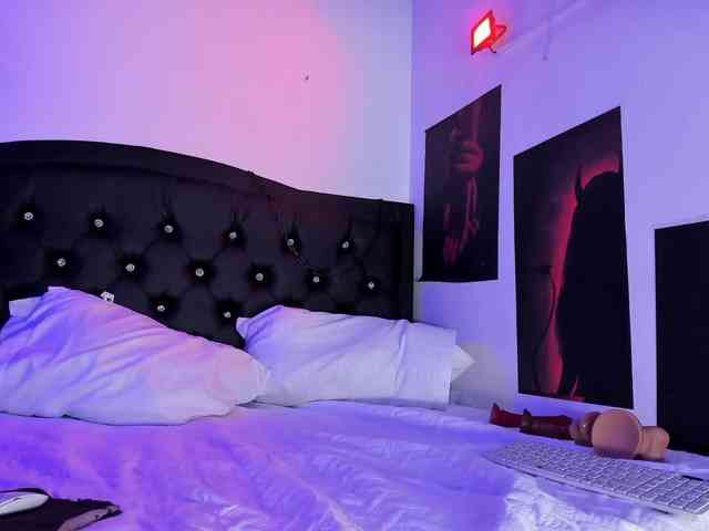 Yourgoodtime2x webcam