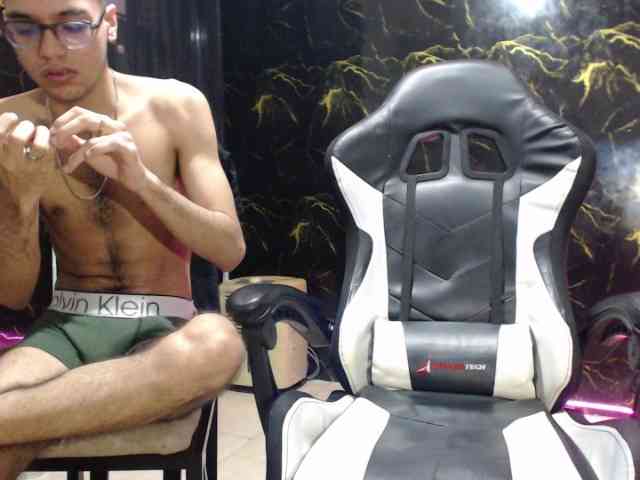 Sexmaster-and-young Sexmaster-and-young