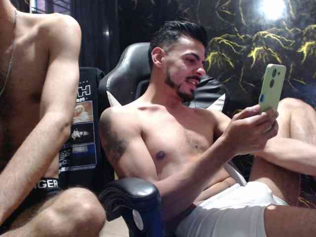 Sexmaster-and-young Sexmaster-and-young