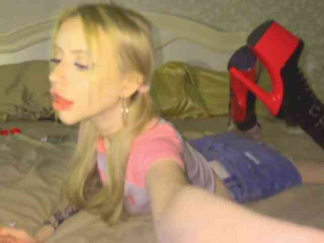 bunnydollstella webcam