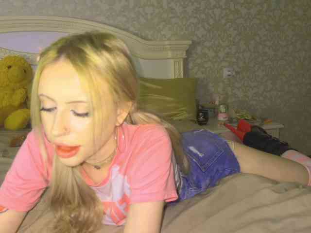 bunnydollstella webcam