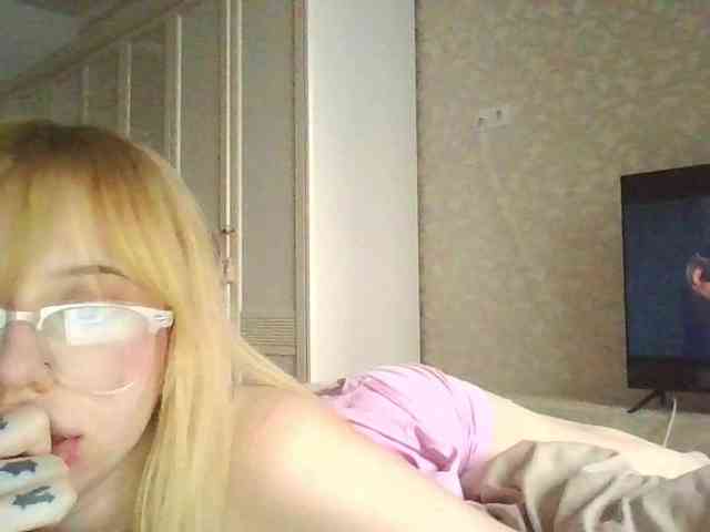 bunnydollstella webcam