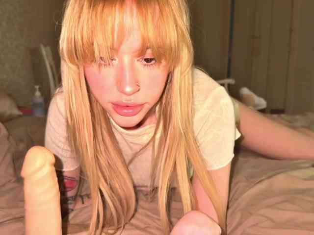 bunnydollstella webcam