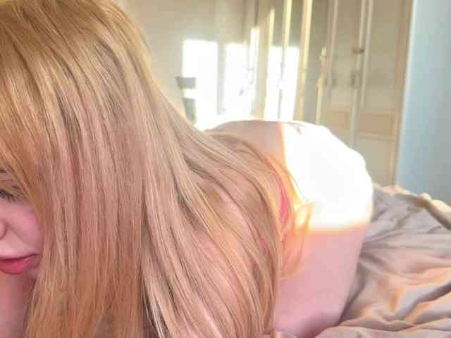 bunnydollstella webcam