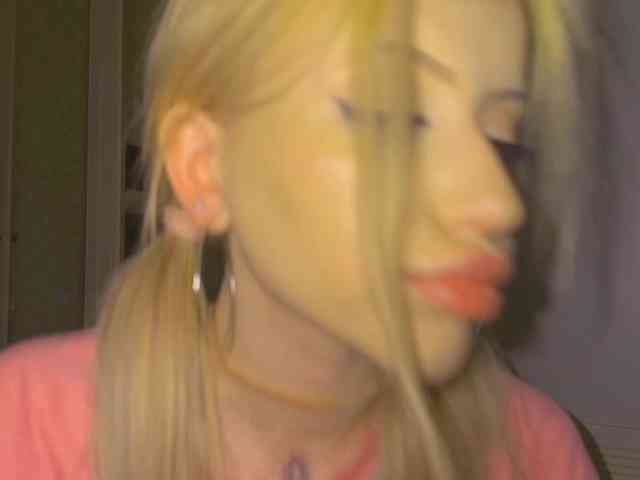 bunnydollstella webcam