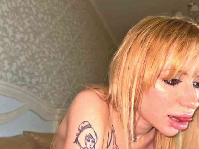 bunnydollstella webcam