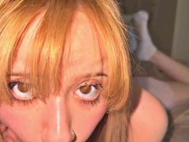 bunnydollstella webcam