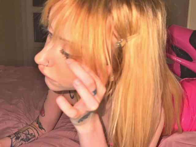 bunnydollstella webcam