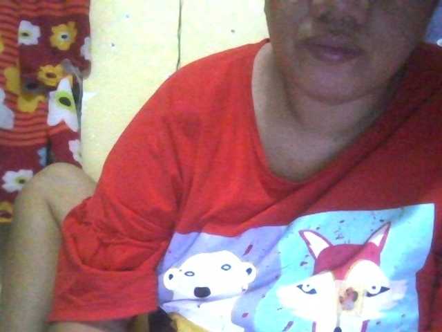 xxwetmomm webcam bongacams model stream image