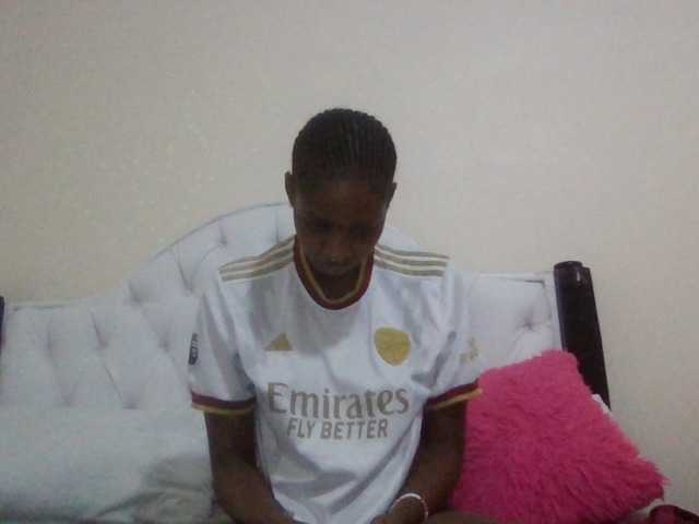 sexymolly2 webcam bongacams model stream image