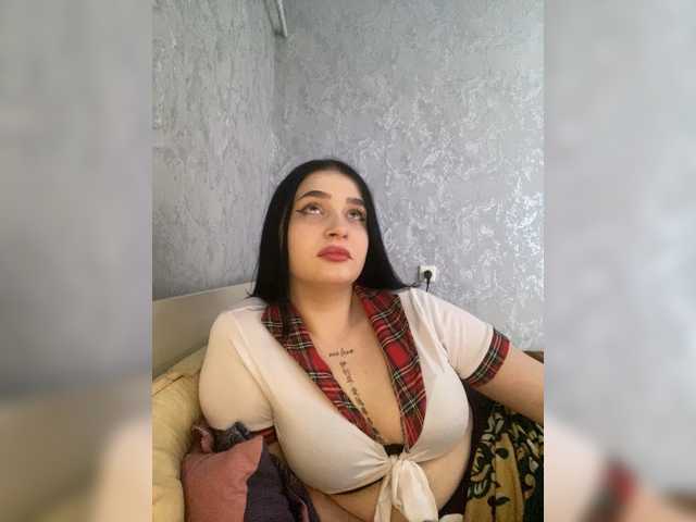 1Your-luck1's BongaCams show and profile