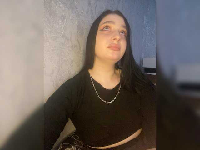 1Your-luck1's BongaCams show and profile