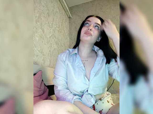 1Your-luck1's BongaCams show and profile