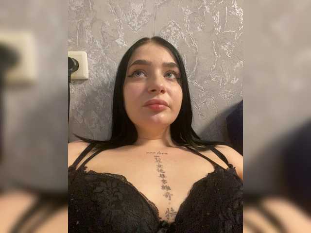 1Your-luck1's BongaCams show and profile