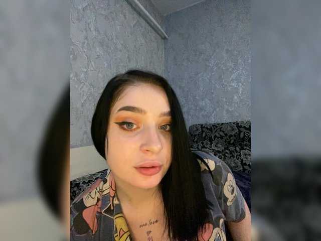 1Your-luck1's BongaCams show and profile