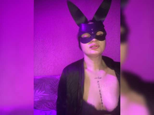 1Your-luck1's BongaCams show and profile