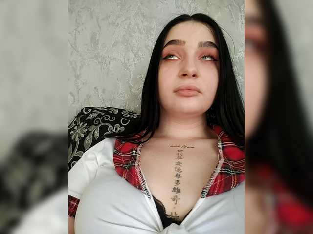 1Your-luck1's BongaCams show and profile