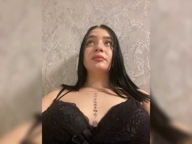 1Your-luck1's BongaCams show and profile