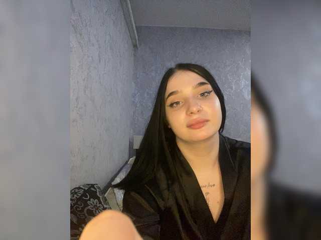 1Your-luck1's BongaCams show and profile