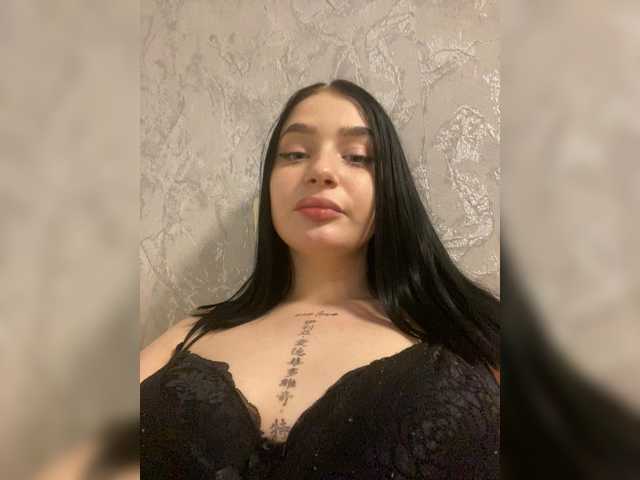 1Your-luck1's BongaCams show and profile