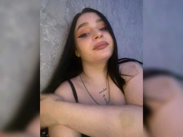 1Your-luck1's BongaCams show and profile