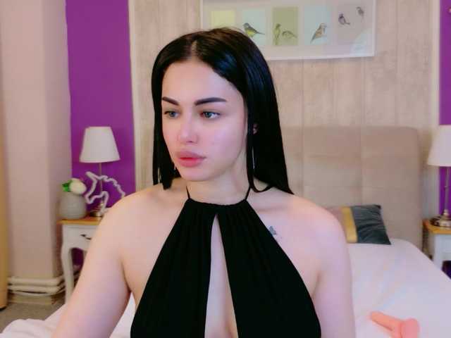 Di-Andra's BongaCams show and profile