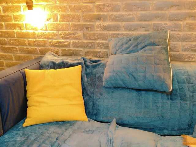 Di-Andra's BongaCams show and profile