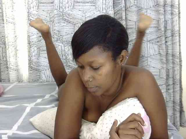 Marionlolo Live Webcam on {site_name}