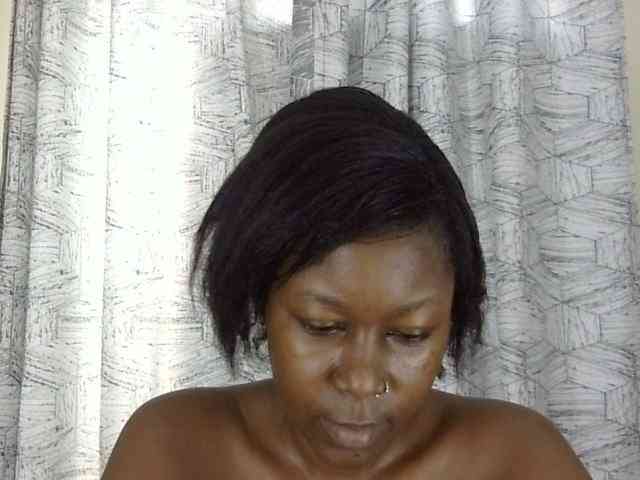 Marionlolo Live Webcam on BongaCams