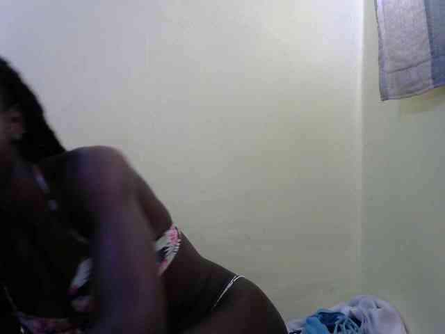 Prettyebony2 webcam