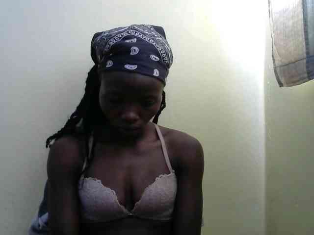 Prettyebony2 webcam