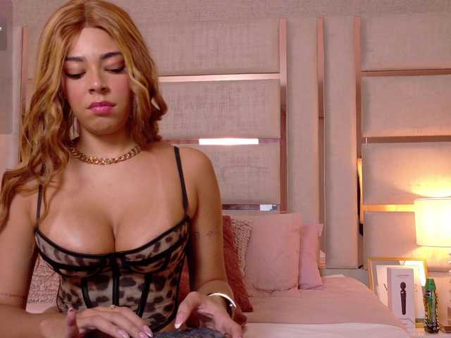 EvaHills's BongaCams show and profile