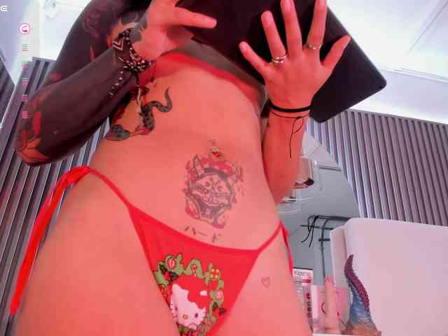 larissa-quintanilha webcam